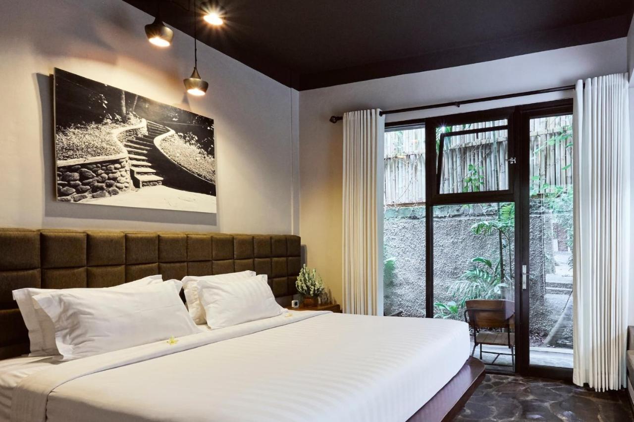 เอาต์โพสต์ อูบุด เปเนสตานาน โคเวิร์กกิง แอนด์ โคลีฟวิง Hotel ภายนอก รูปภาพ